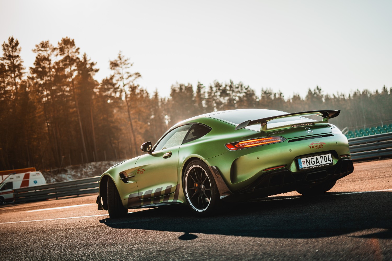 Mercedes Benz AMG GT R